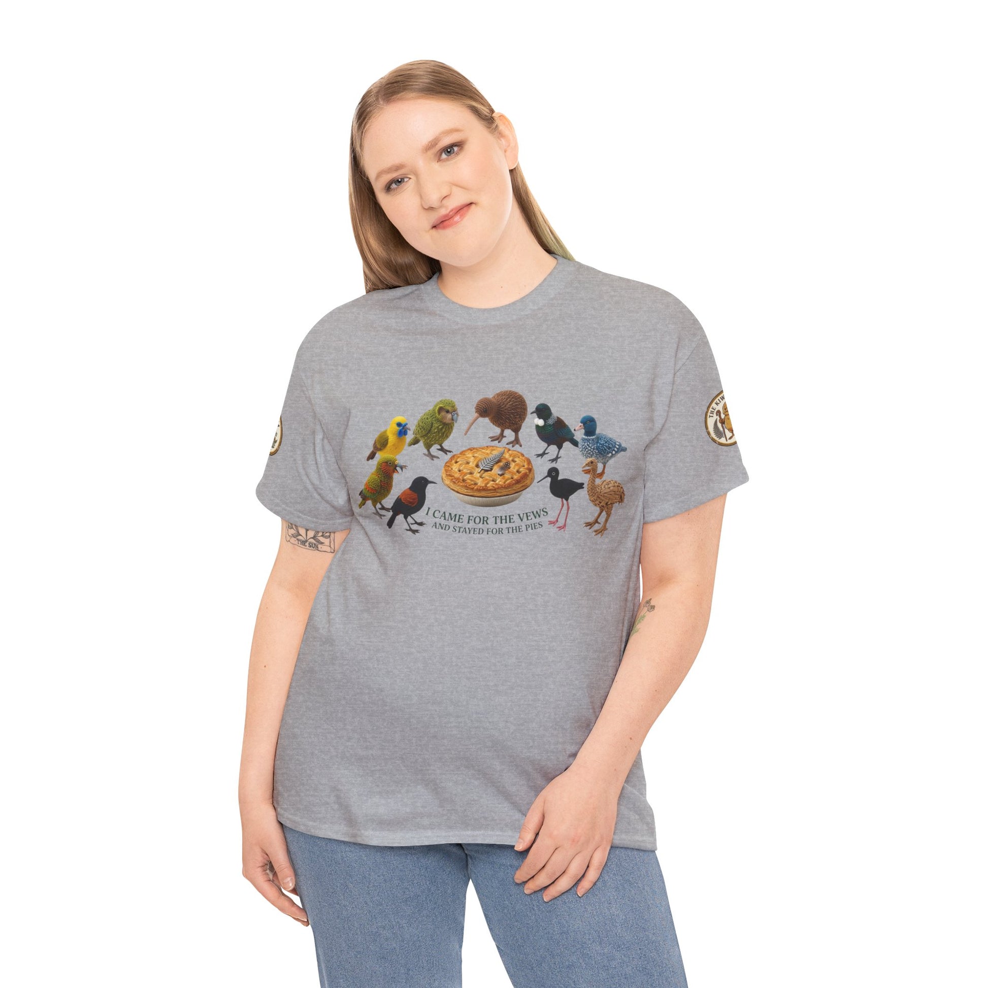 Heather gray graphic T-shirt with birds-and-pizza front print