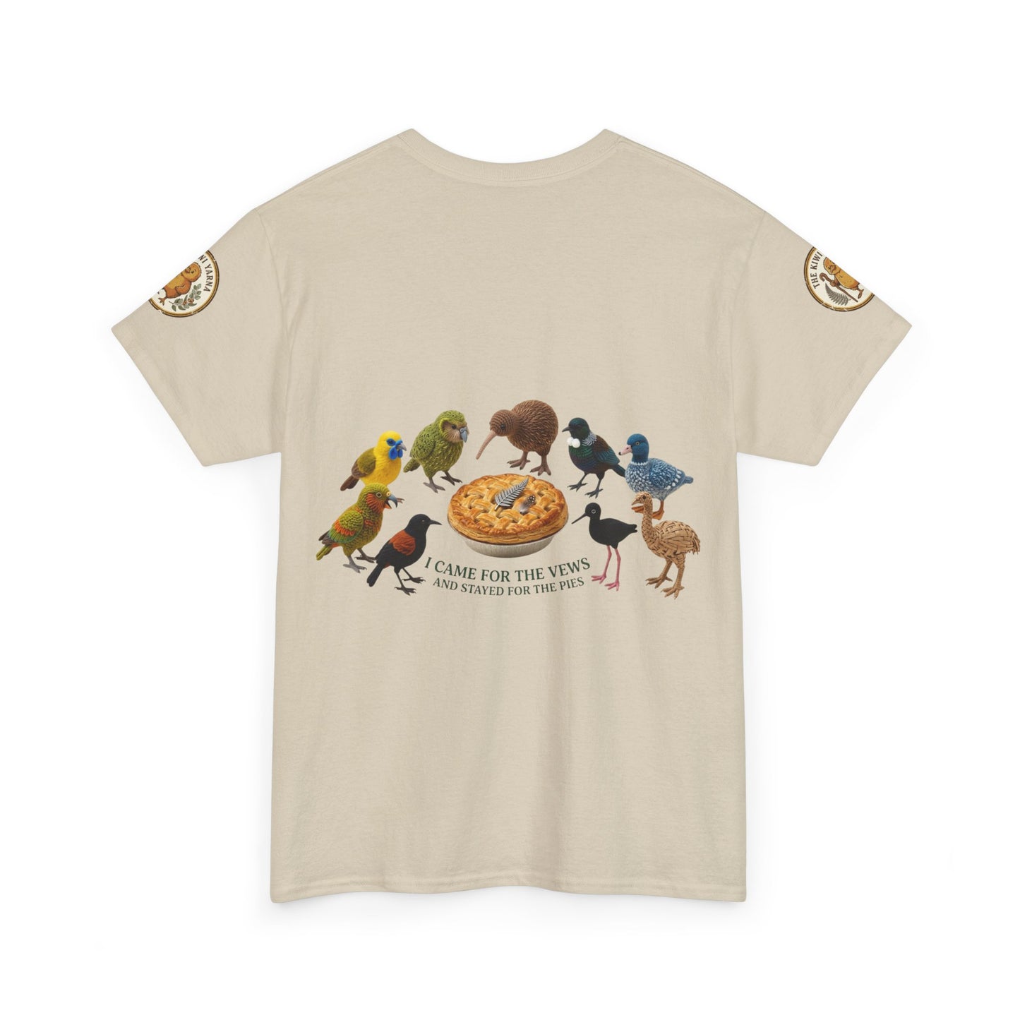 Natural/beige graphic T-shirt with crew neck and colorful bird-and-pizza design