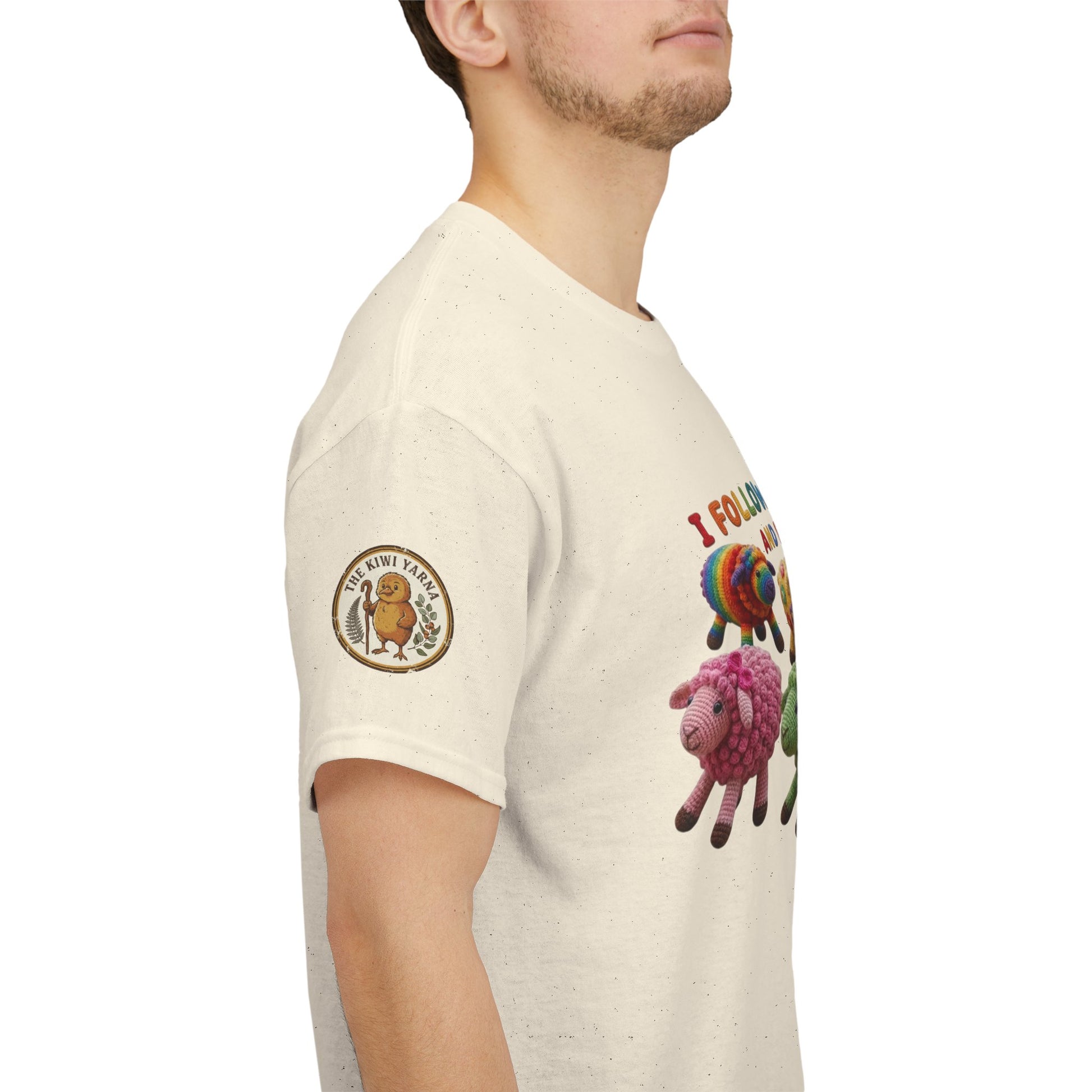 Natural off-white graphic T-shirt with sheep print and round sleeve patch