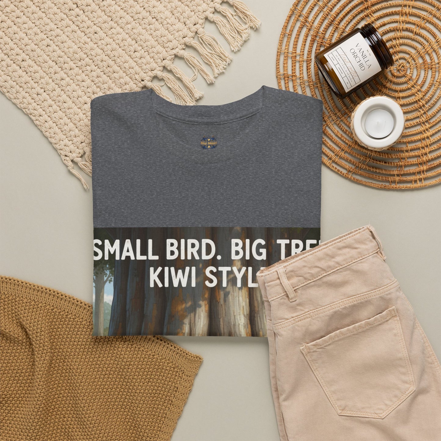 Heather gray graphic t-shirt front crop with print: Small Bird Big Tree Kiwi Style